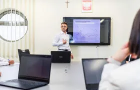 Högskolan för tillämpad vetenskap Wincenty Pol i Lublin Ekonomi